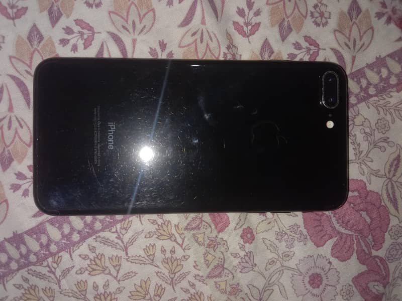 Apple iPhone 7 Plus 0