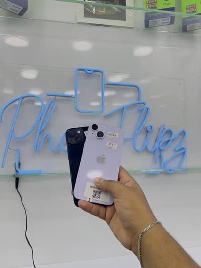 Apple iPhone 14