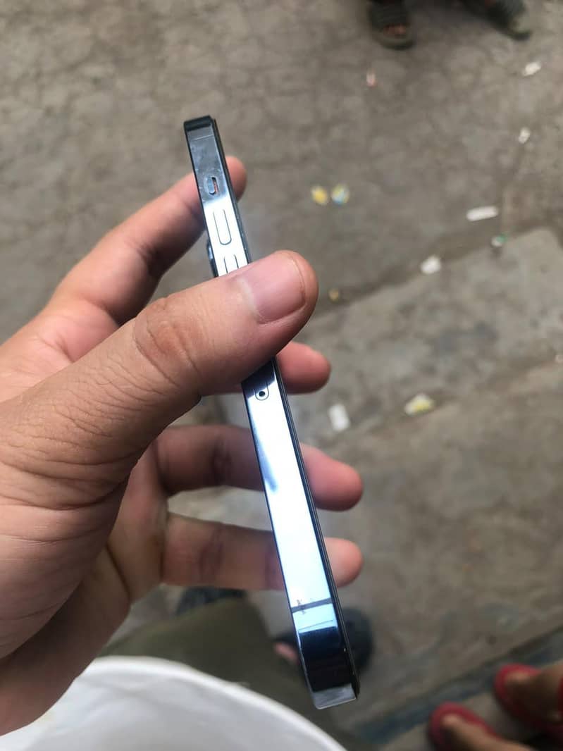 Apple iPhone 13 Pro 6