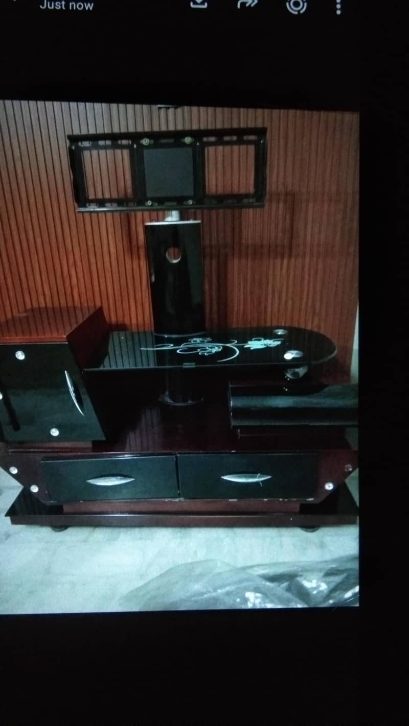 TV Table 0