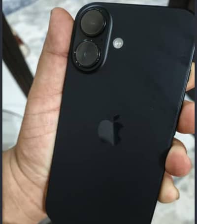 Apple iPhone 16
