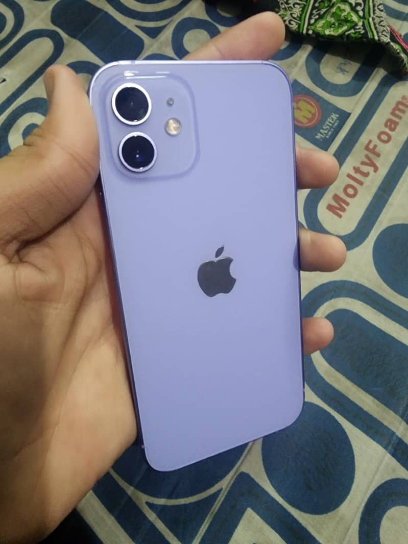 Apple iPhone 12 3