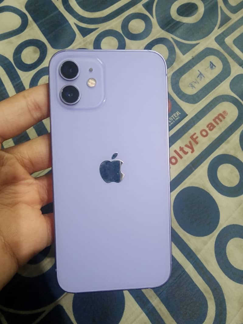 Apple iPhone 12 6