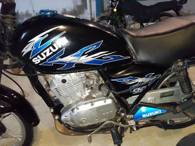 Suzuki GS 150CC SE