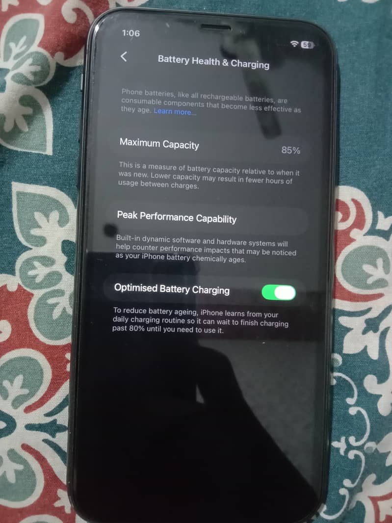 Apple iPhone 11 3