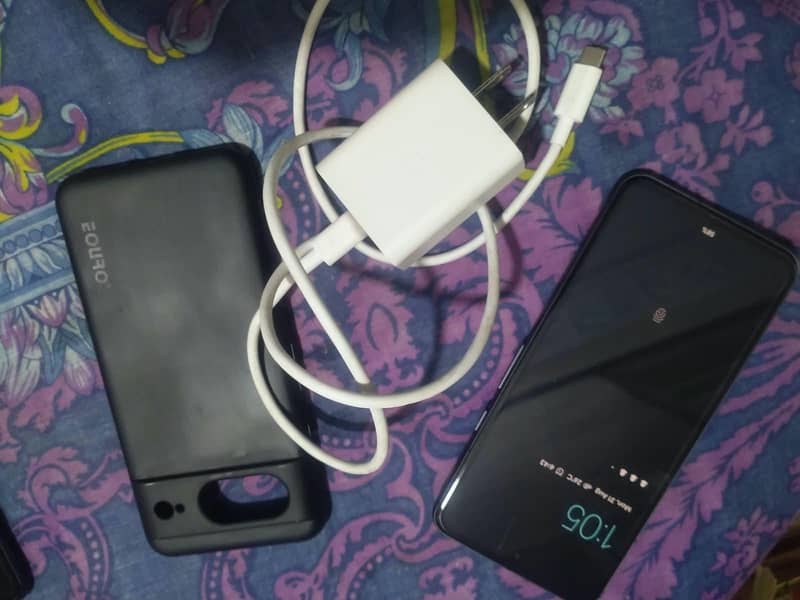 Google Pixel 8 17