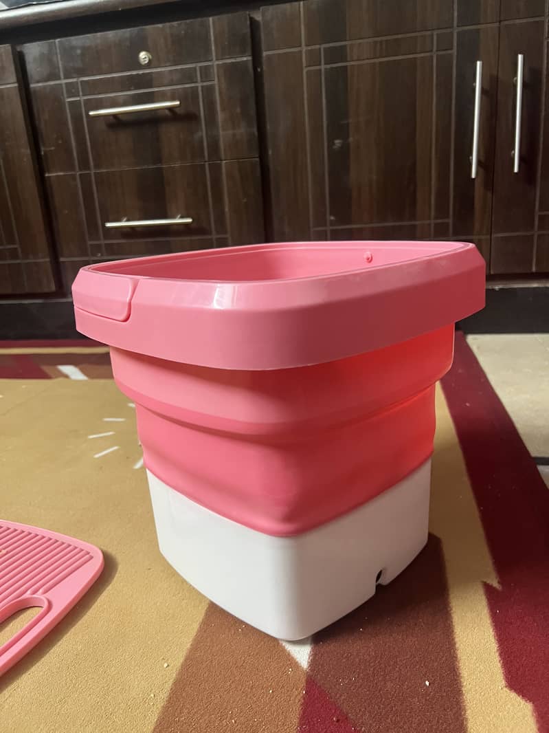 Mini Washing Machine 4
