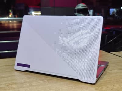 ASUS ROG ZEPHYRUS G14/RYZEN 9 5900HS/6GB NVIDIA/Anime Matrix/Gaming
