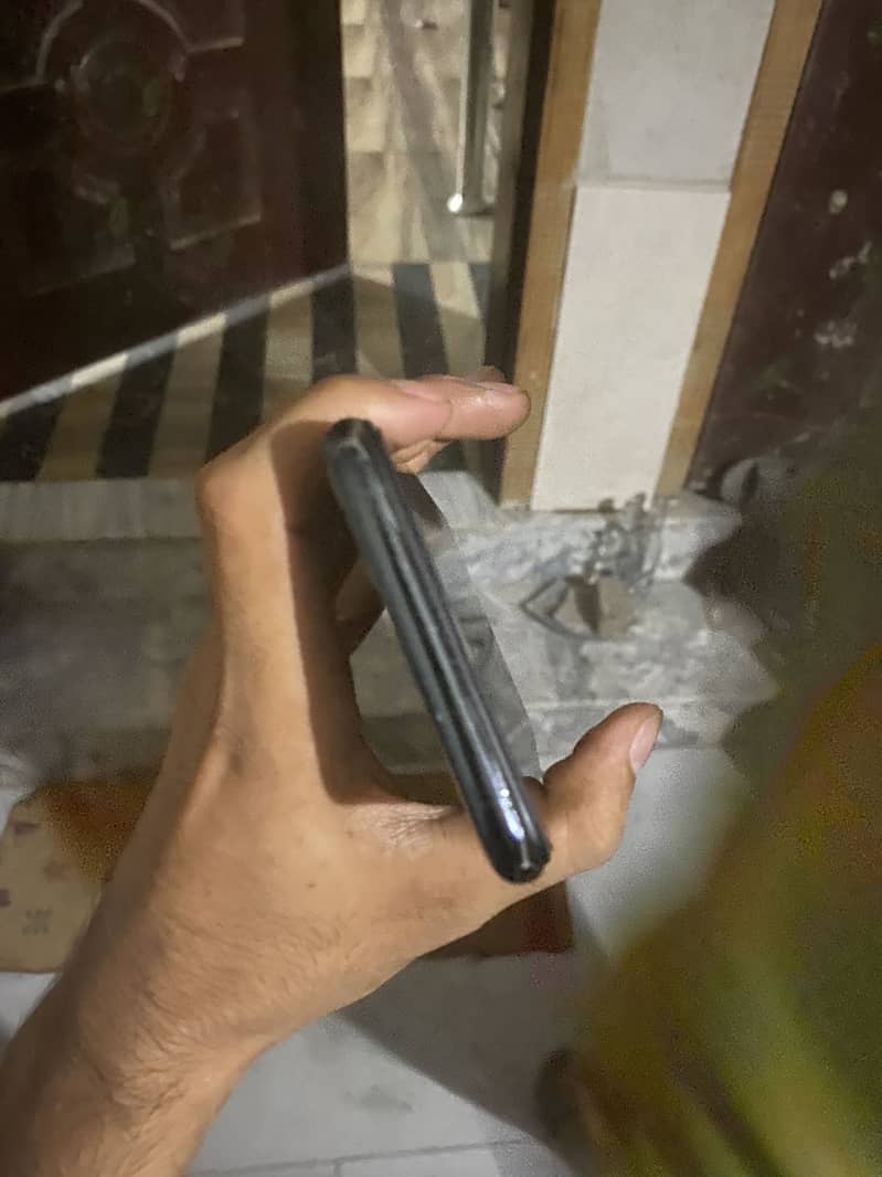 Apple iPhone 11 Pro Max 1