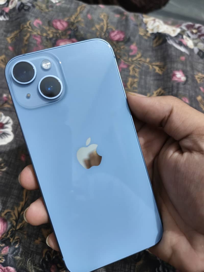 Apple iPhone 14 4