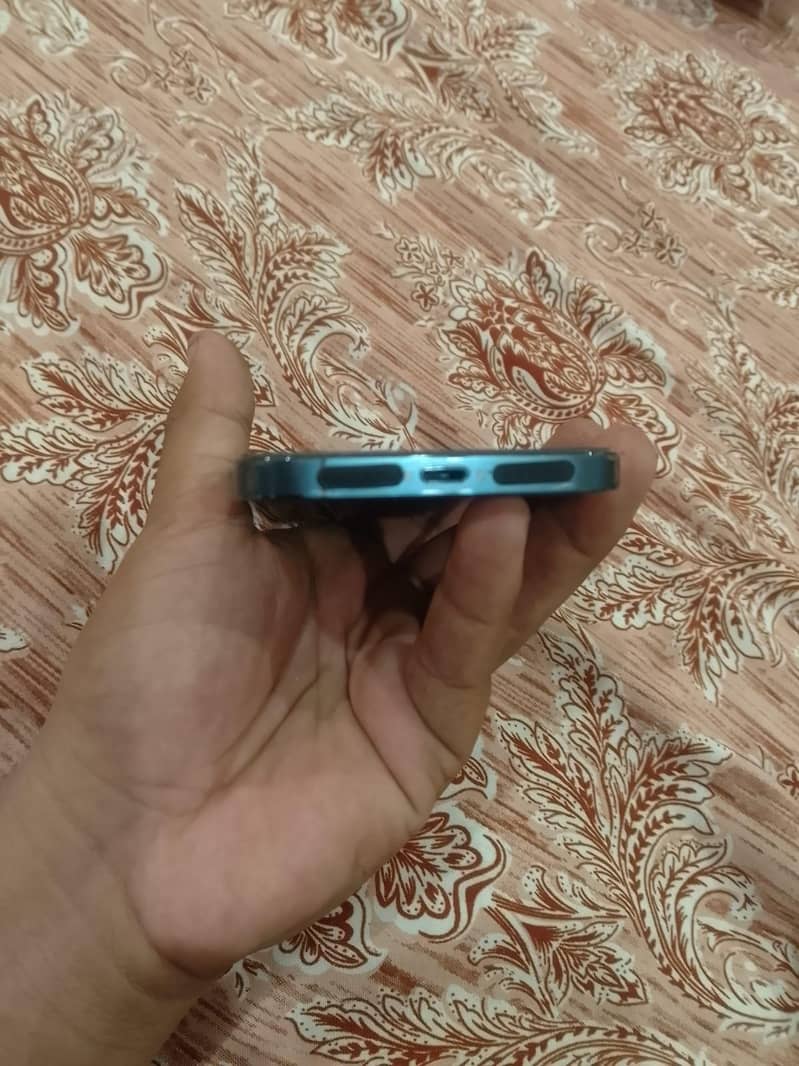 Apple iPhone 12 Pro 1