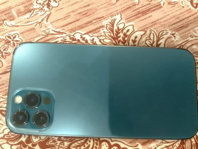 Apple iPhone 12 Pro 4