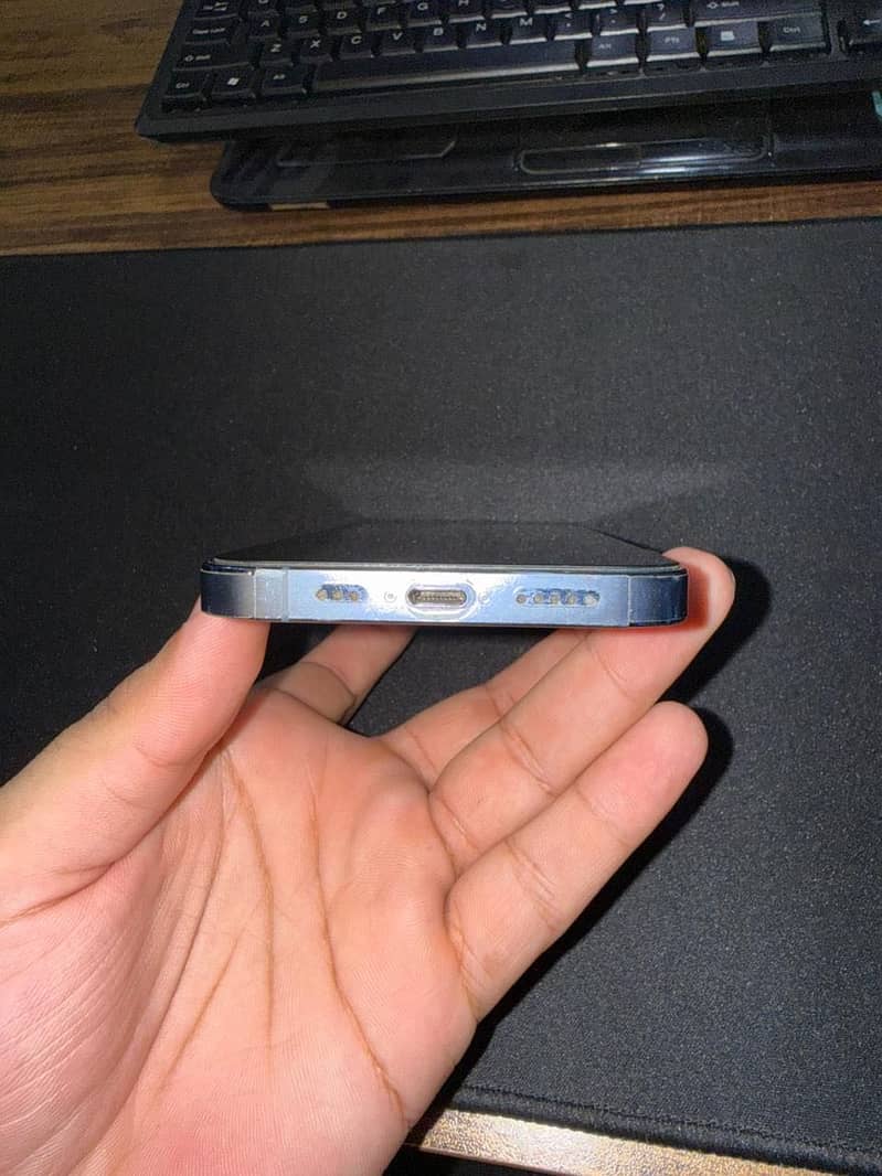 Apple iPhone 13 Pro 1