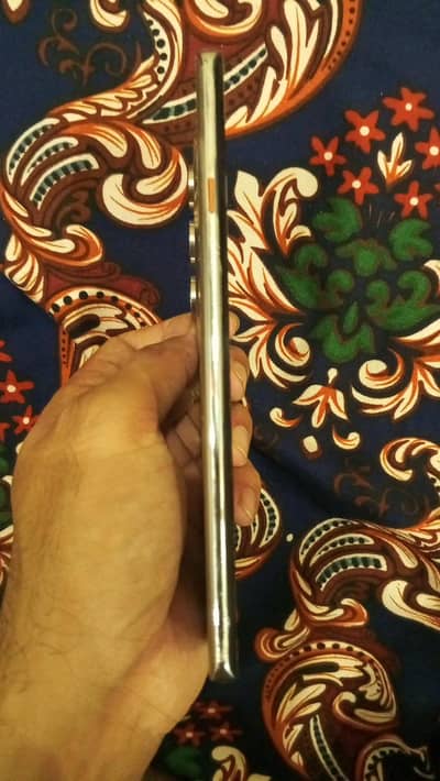 Tecno CAMON 40 Pro