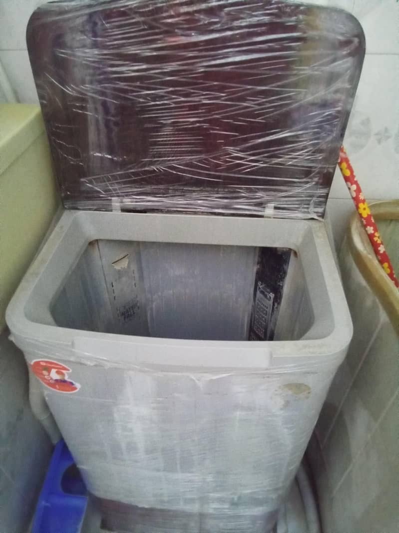 Dawlance Washing Machine 1
