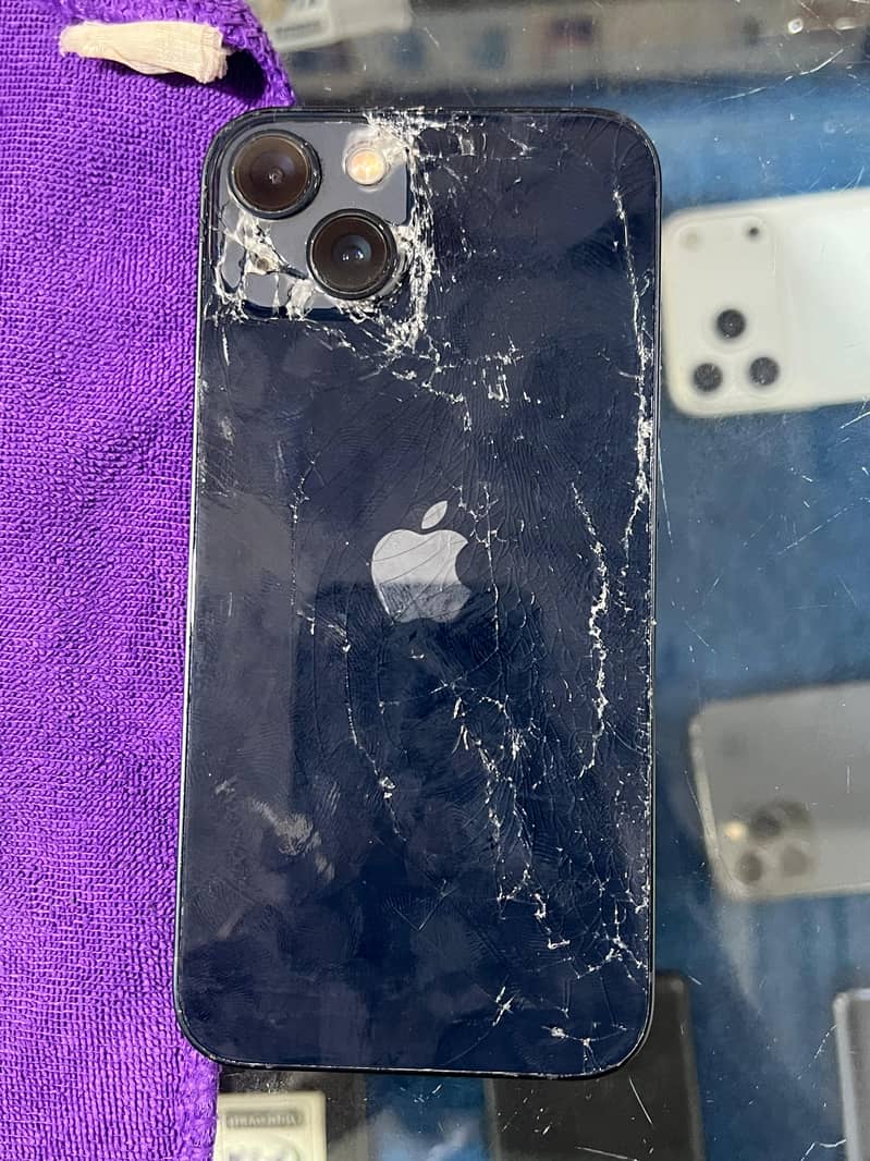 Apple iPhone 13 1