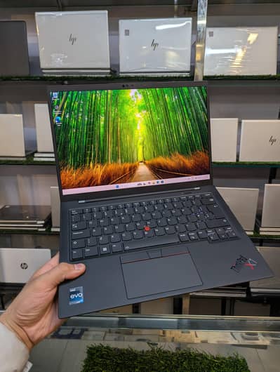 Lenovo Thinkpad X1 carbon i7-1355U Gen | 16/512 GB | DDR5 6400MT/s