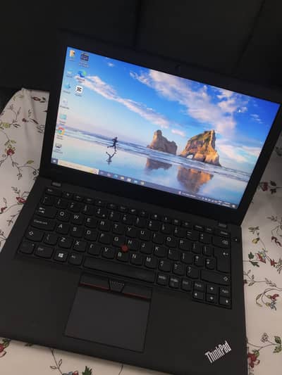 Lenovo Thinkpad X270 core i5 7th gen
