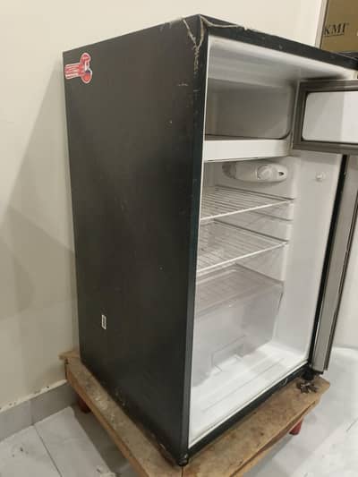 mini bedroom fridge in Mint condition.
