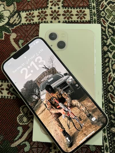 Apple iPhone 13