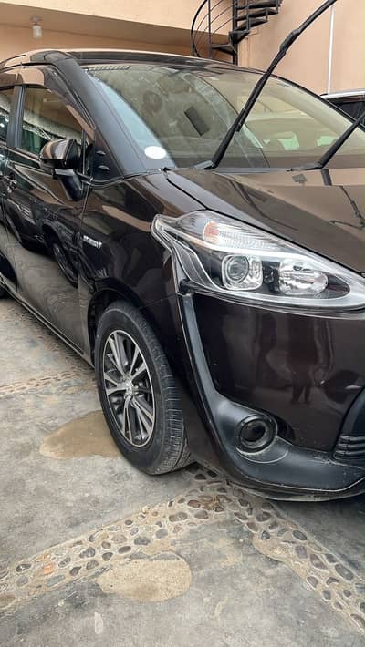 Toyota Sienta 2018