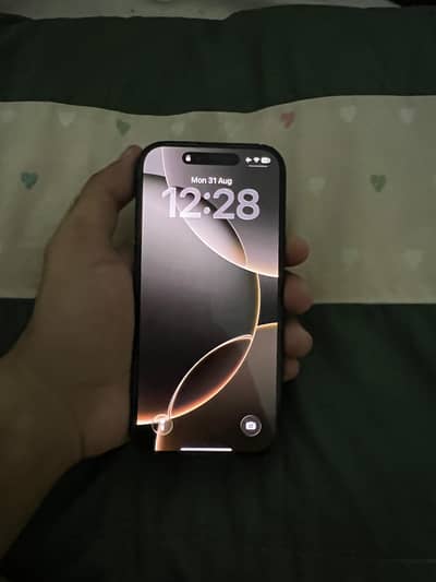 Apple iPhone 16 Pro