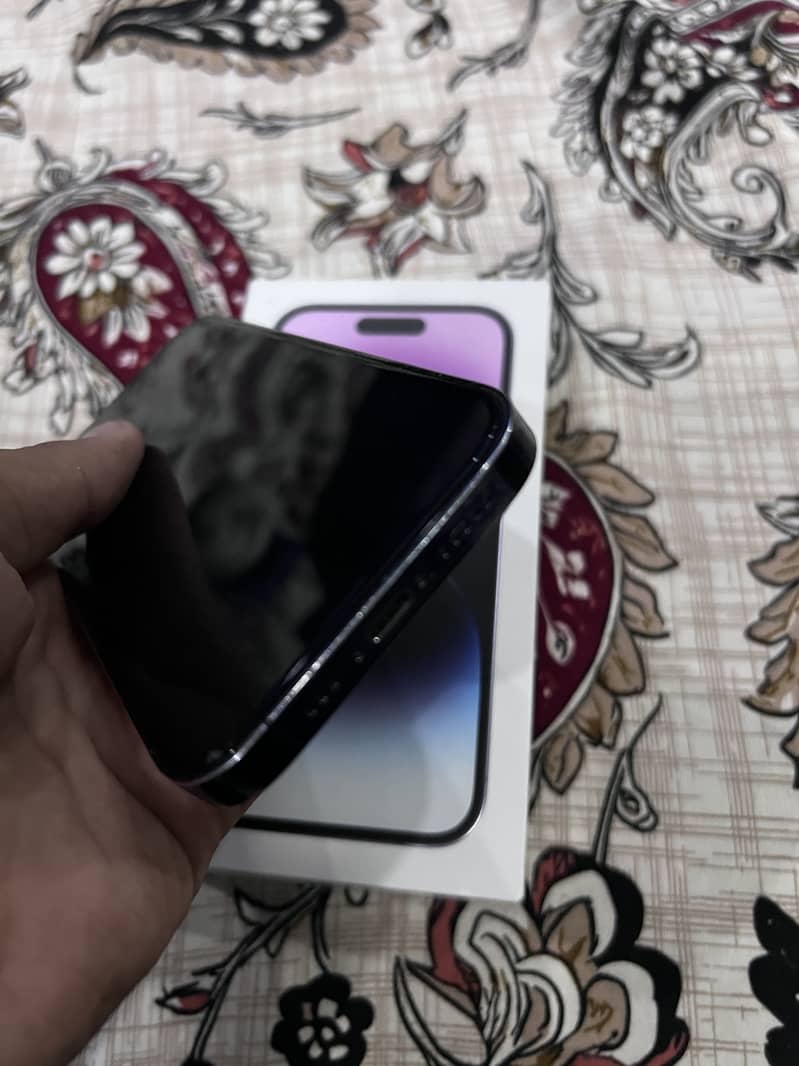 Apple iPhone 14 Pro 2