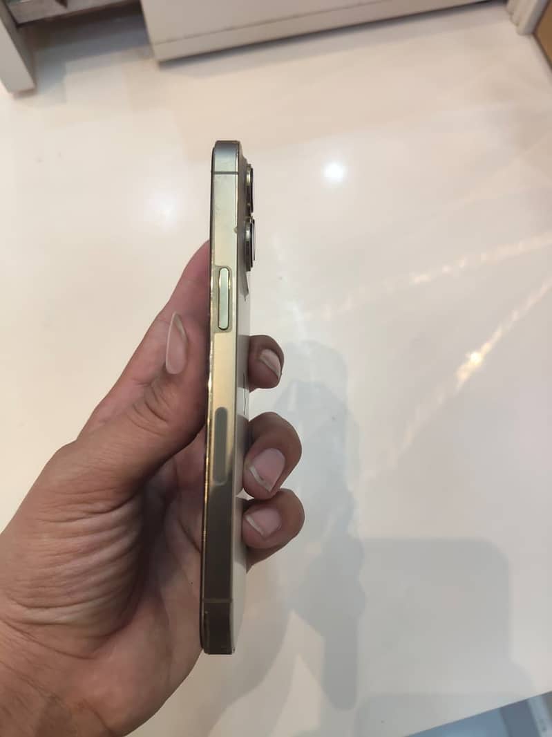 Apple iPhone 13 Pro 256GB PTA Approved  10/10 1