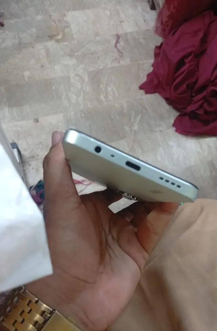 Realme Note 60x 2