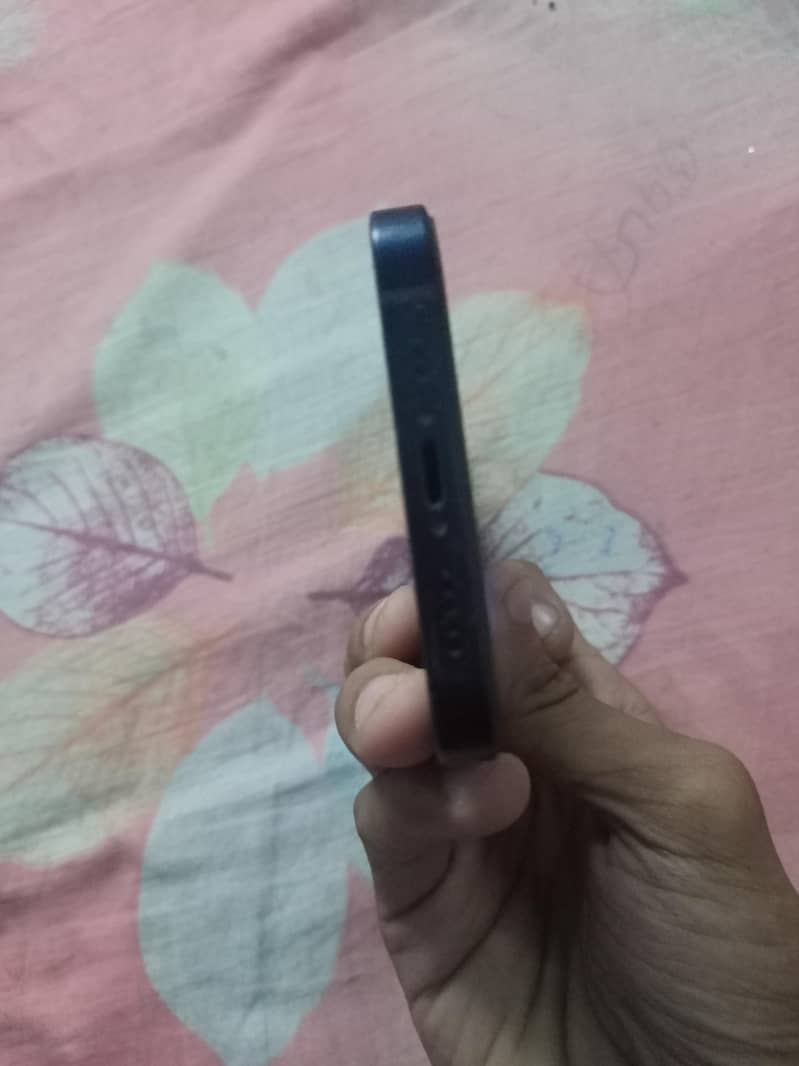 Apple iPhone 12 2