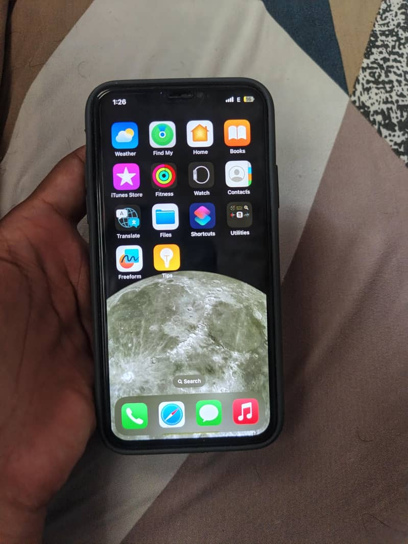 Apple iPhone X 3