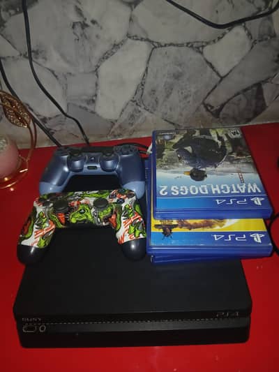 Ps4 500 gb in lush condition