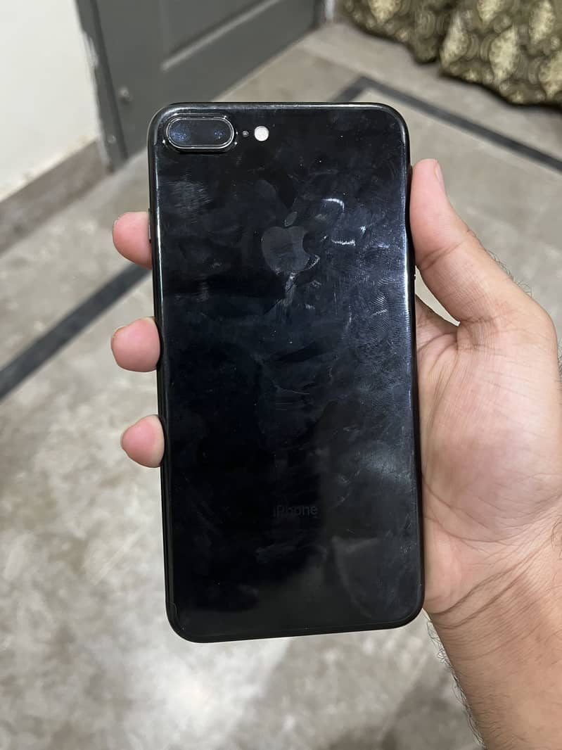 Apple iPhone 7 Plus 2