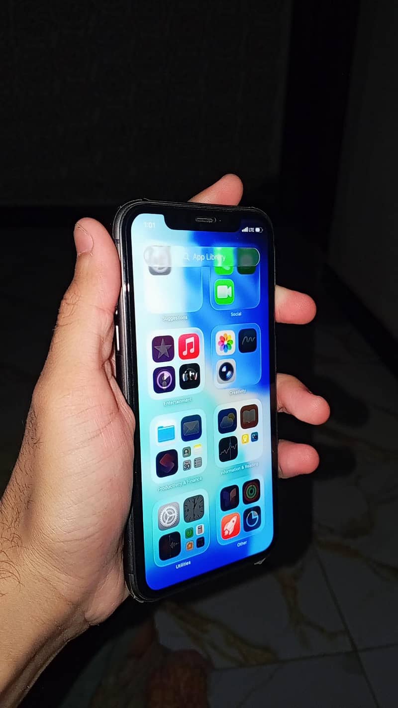 Apple iPhone 11 2