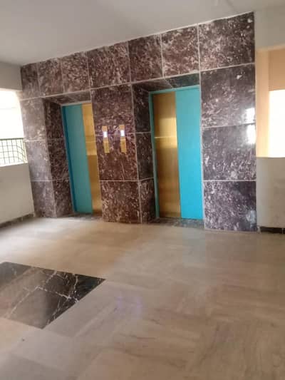 MAIN ROAD SHOP AVAILABLE FOR RENT
