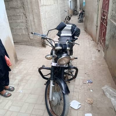 Suzuki gs 150