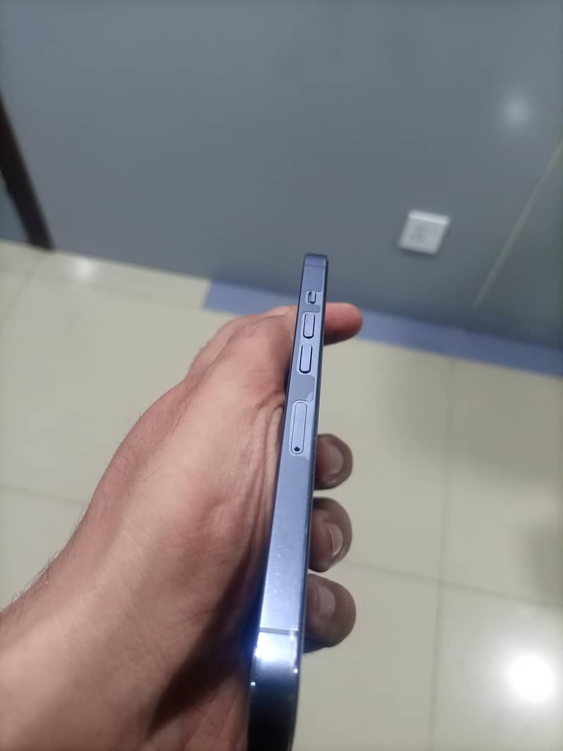 Apple iPhone 13 Pro 3