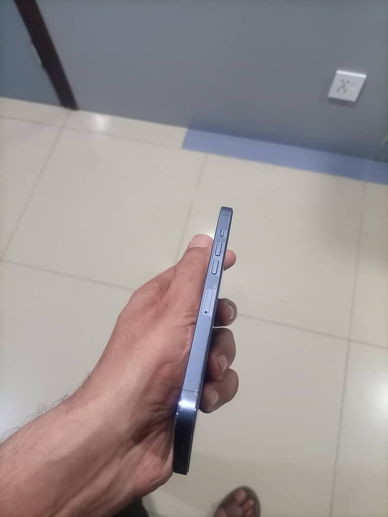 Apple iPhone 13 Pro 6