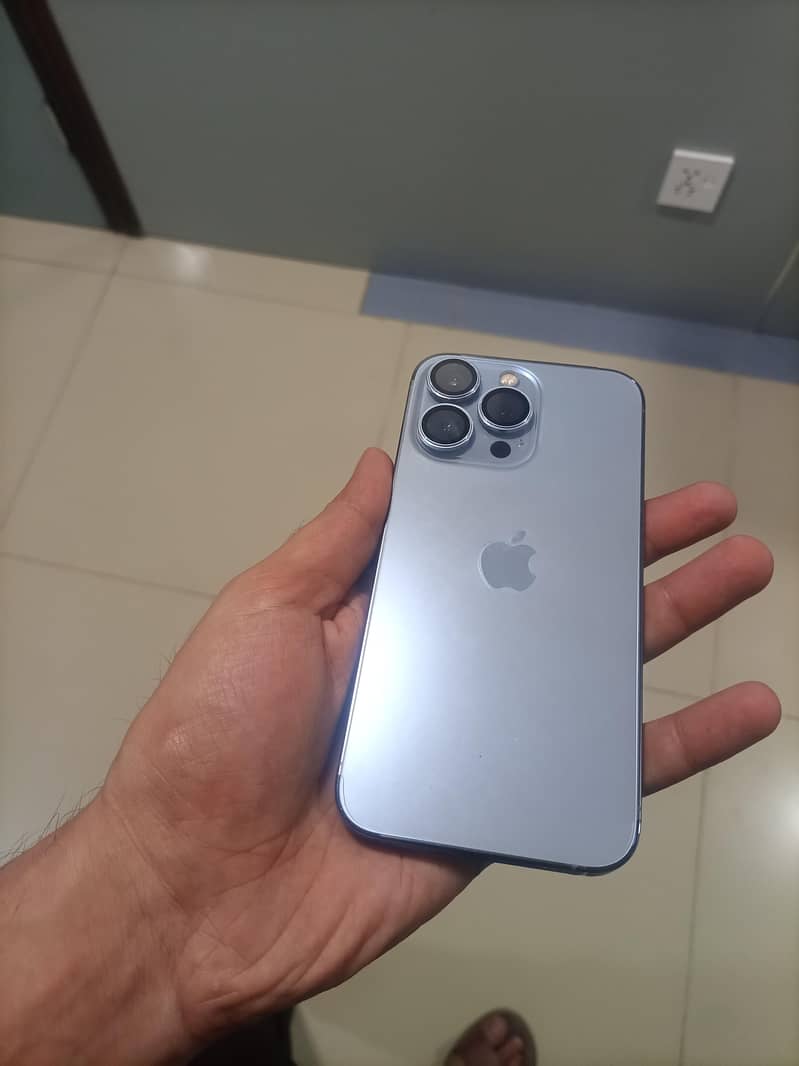 Apple iPhone 13 Pro 10