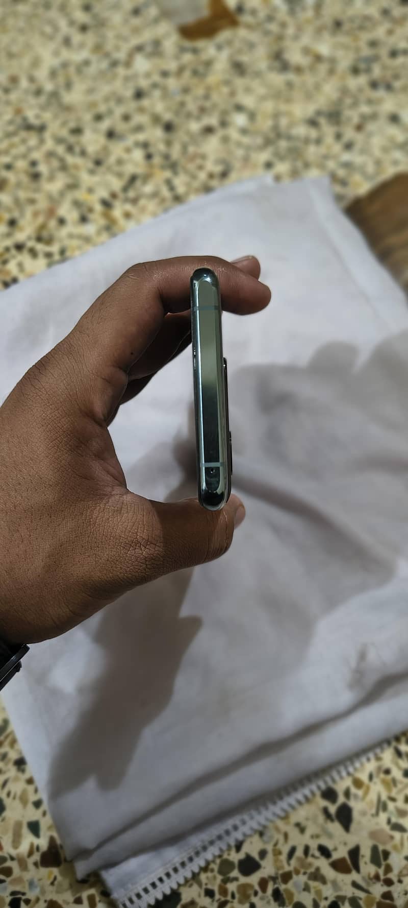 One Plus 10 Pro 6