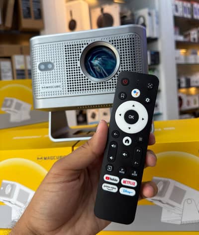 Magcubic HY350GT 650 ANSI Google Os Projector