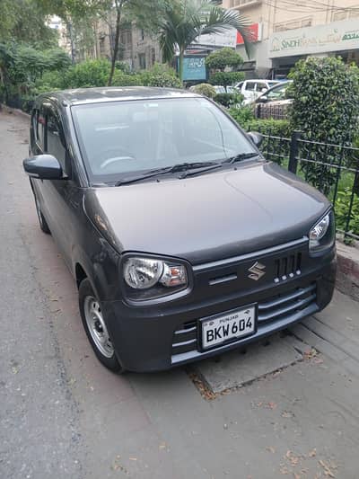 Suzuki Alto 2025 madal 26 k nbr hai vxl ags hai mlg 12900 hai