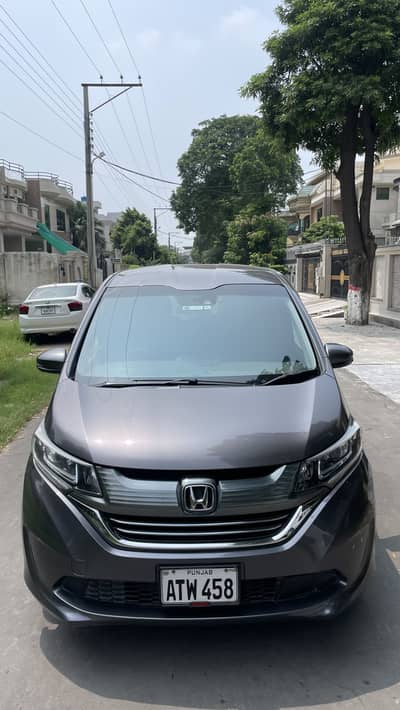 Honda Freed 2018 hybrid