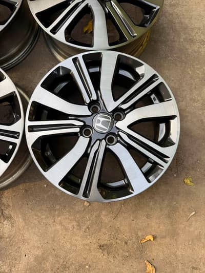 Honda city 26 model original wheels