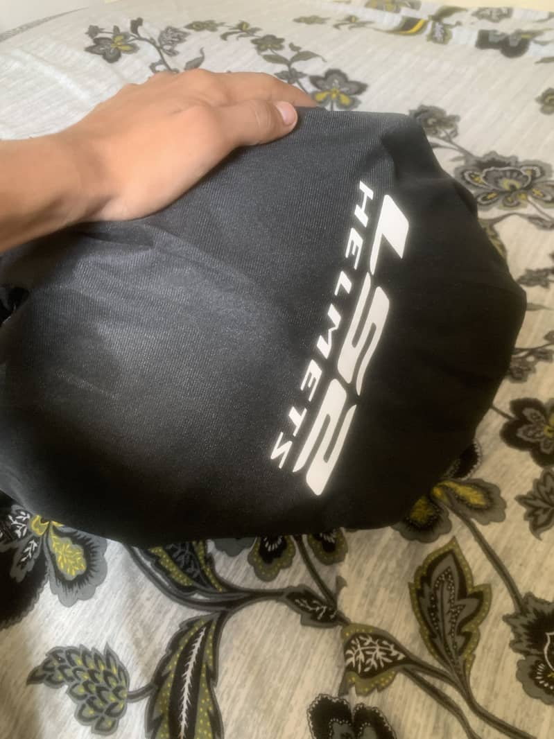 LS2 helmet 7