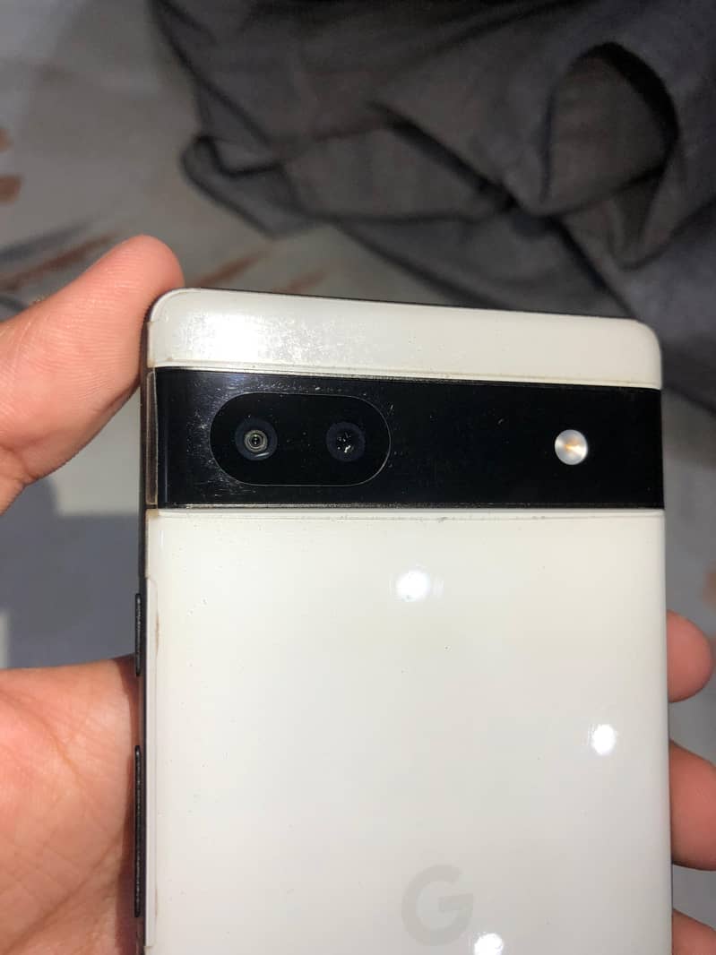 Google pixel 6A 5