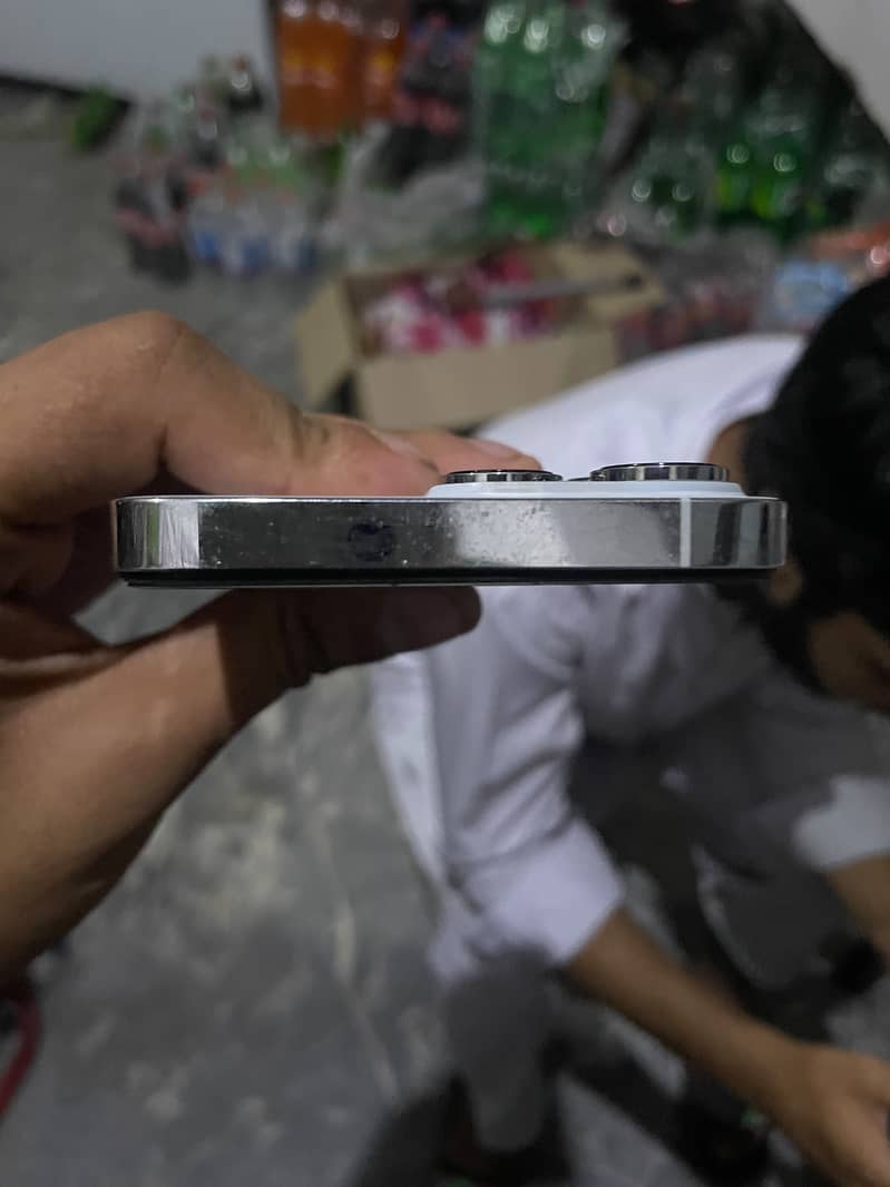 iPhone 14 Pro Max 1