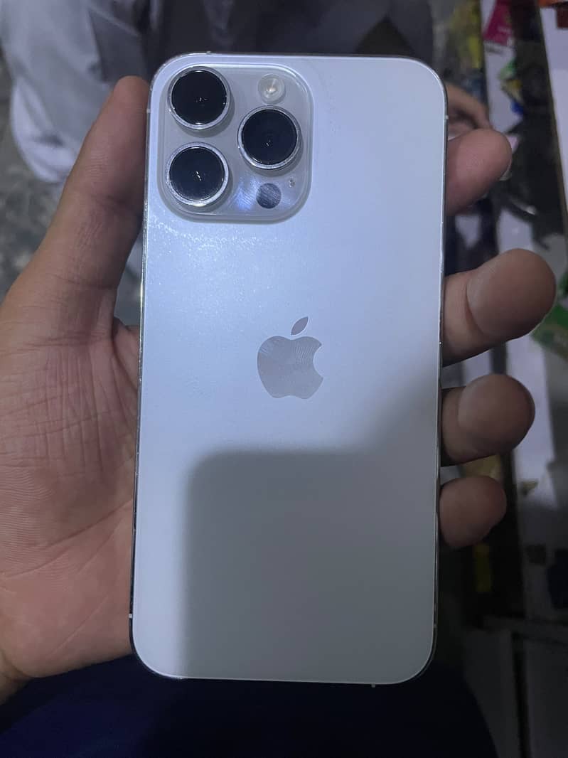iPhone 14 Pro Max 7