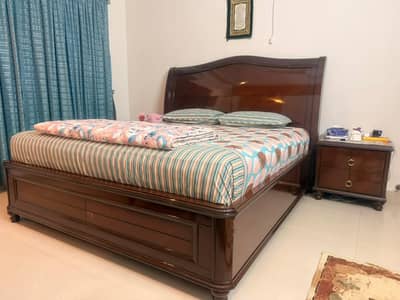 GIA King Size Bedroom Set – Bed, Side Tables & Dressing Table
