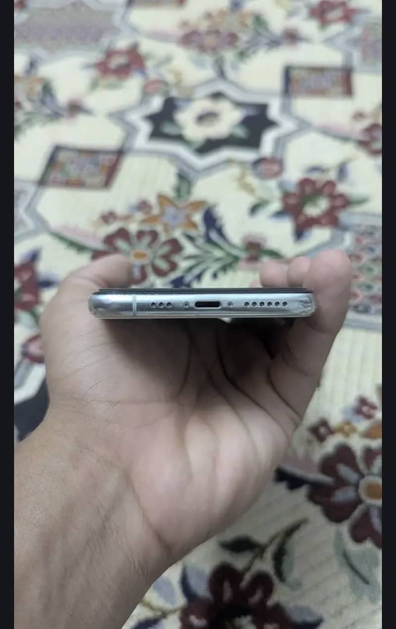 Apple iPhone 11 Pro 5